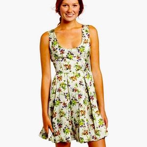 EUC BB Dakota botanical dress